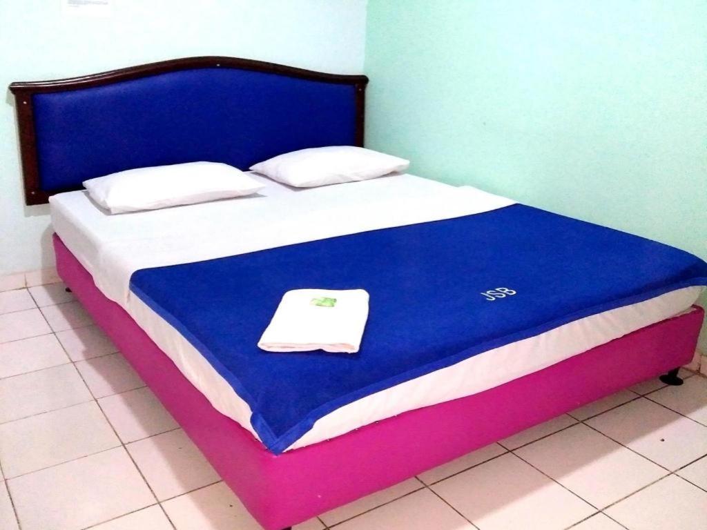 Jampea Hotel *